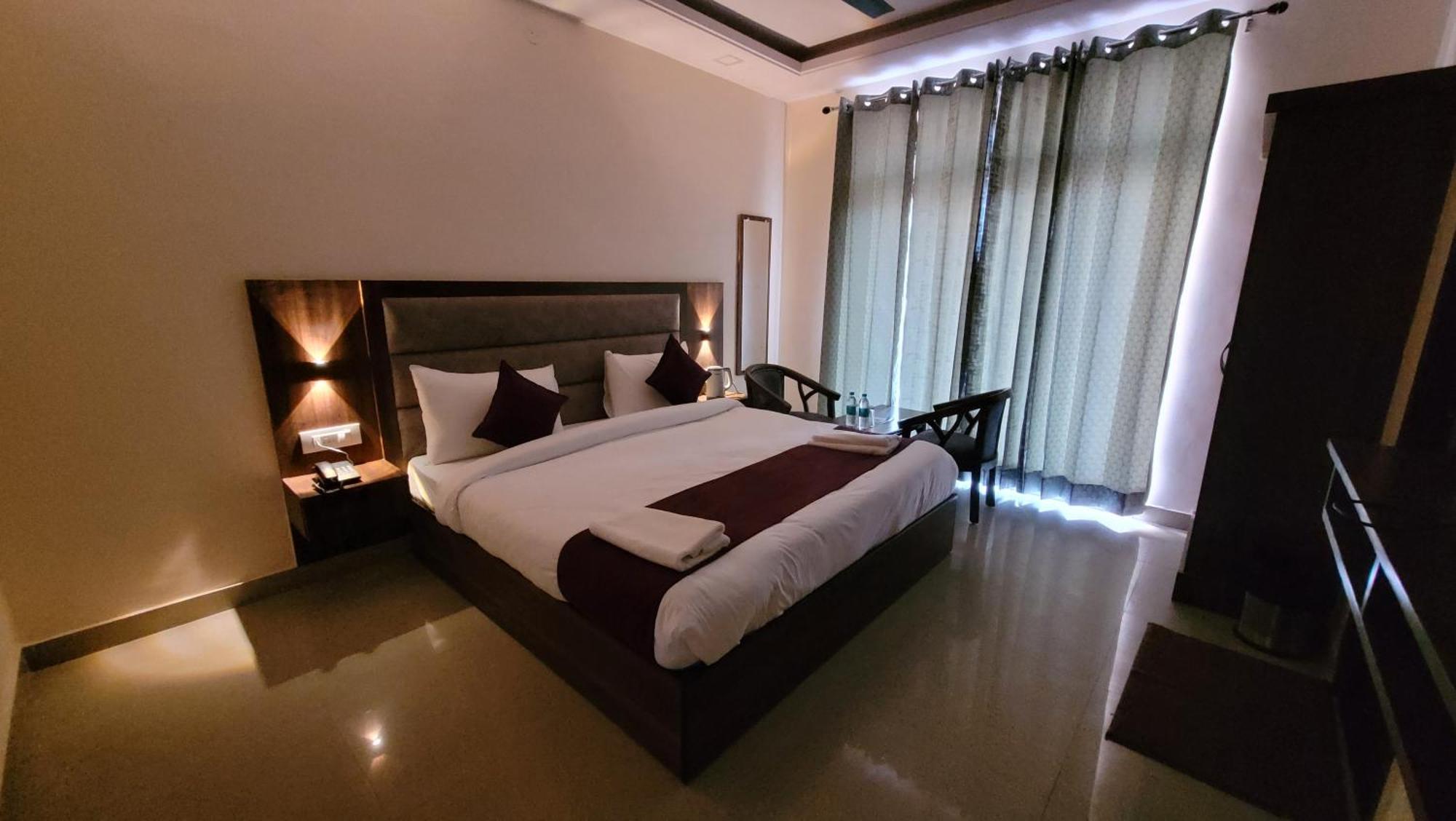 Hotel Keshav Nandan By The Shivaay Rishīkesh Buitenkant foto