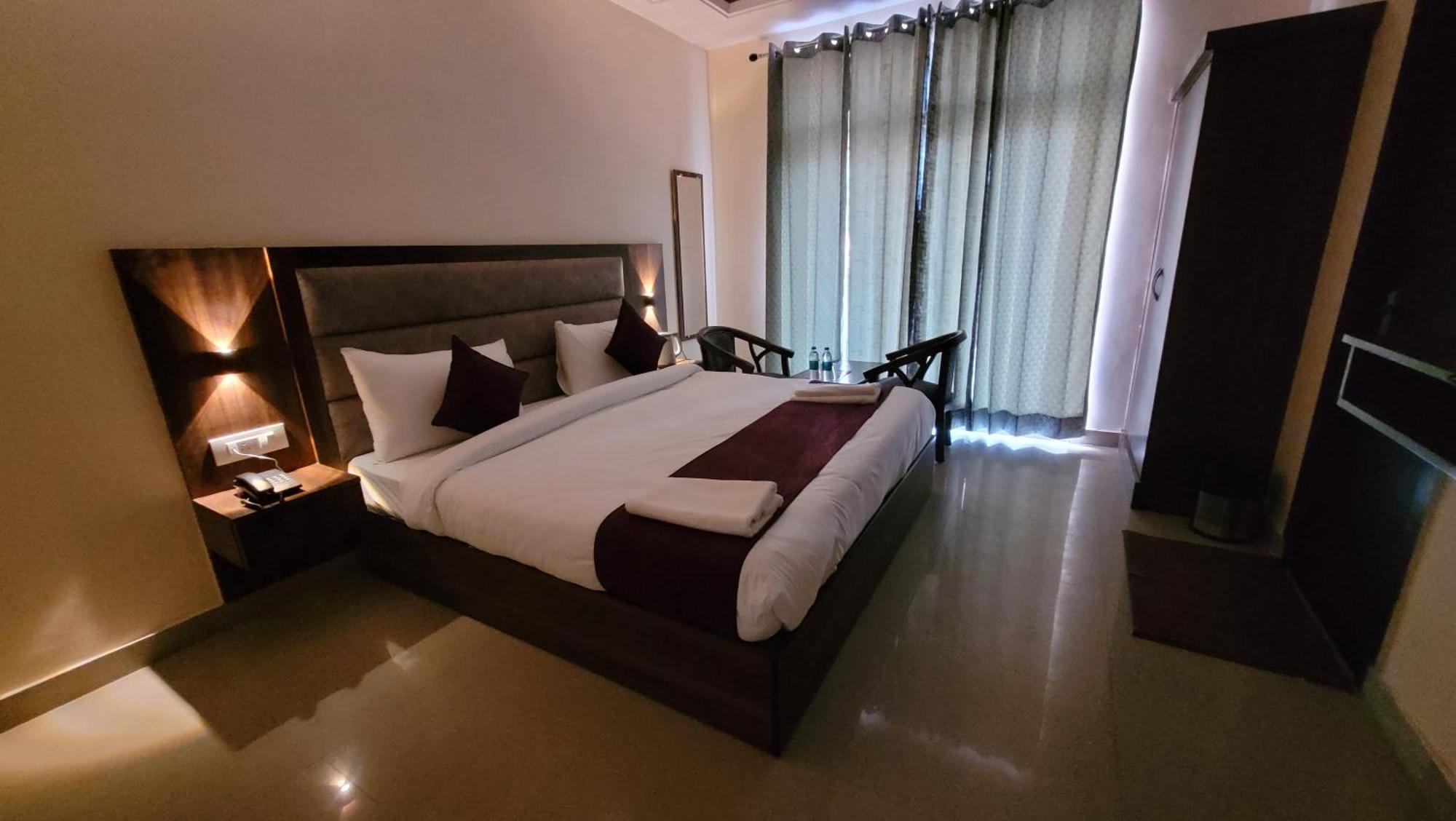 Hotel Keshav Nandan By The Shivaay Rishīkesh Buitenkant foto