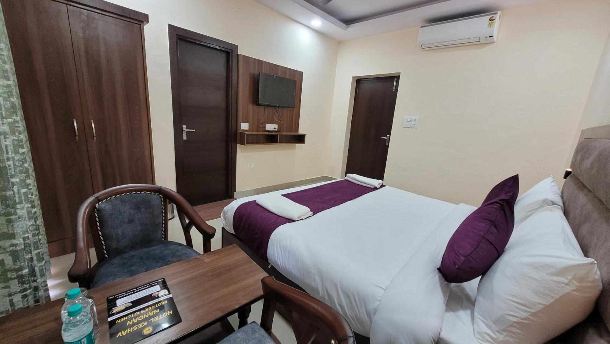 Hotel Keshav Nandan By The Shivaay Rishīkesh Buitenkant foto